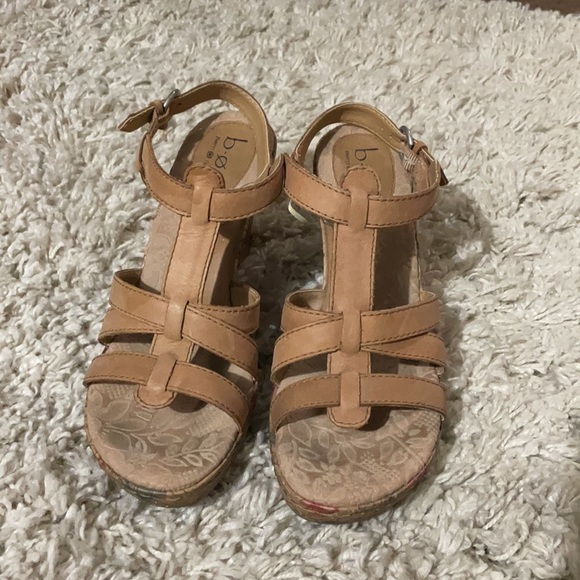 BOC Wedge Sandles - Picture 2 of 4